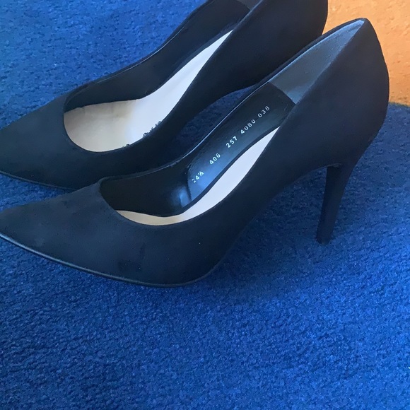 Shoes - Picture 2 of 3